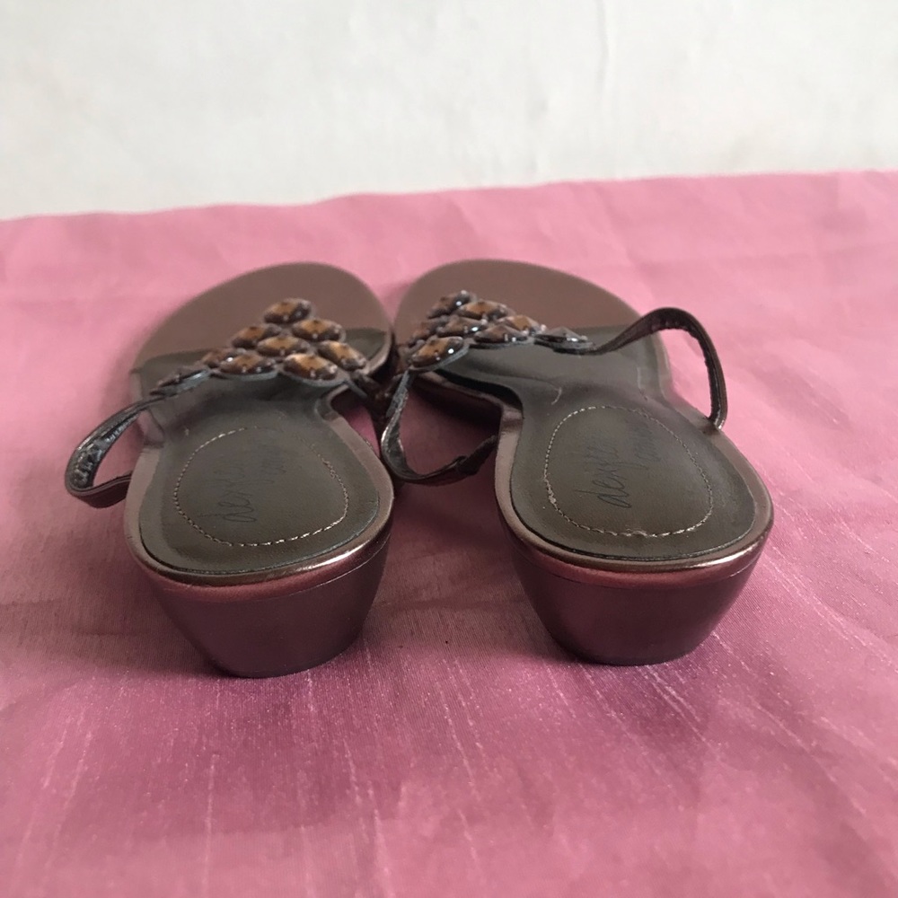 Sandals. - Picture 6 of 8